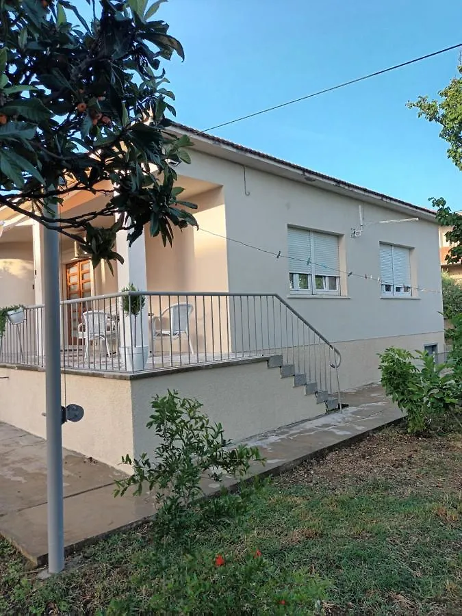 House - Apartman Sarah Kastela